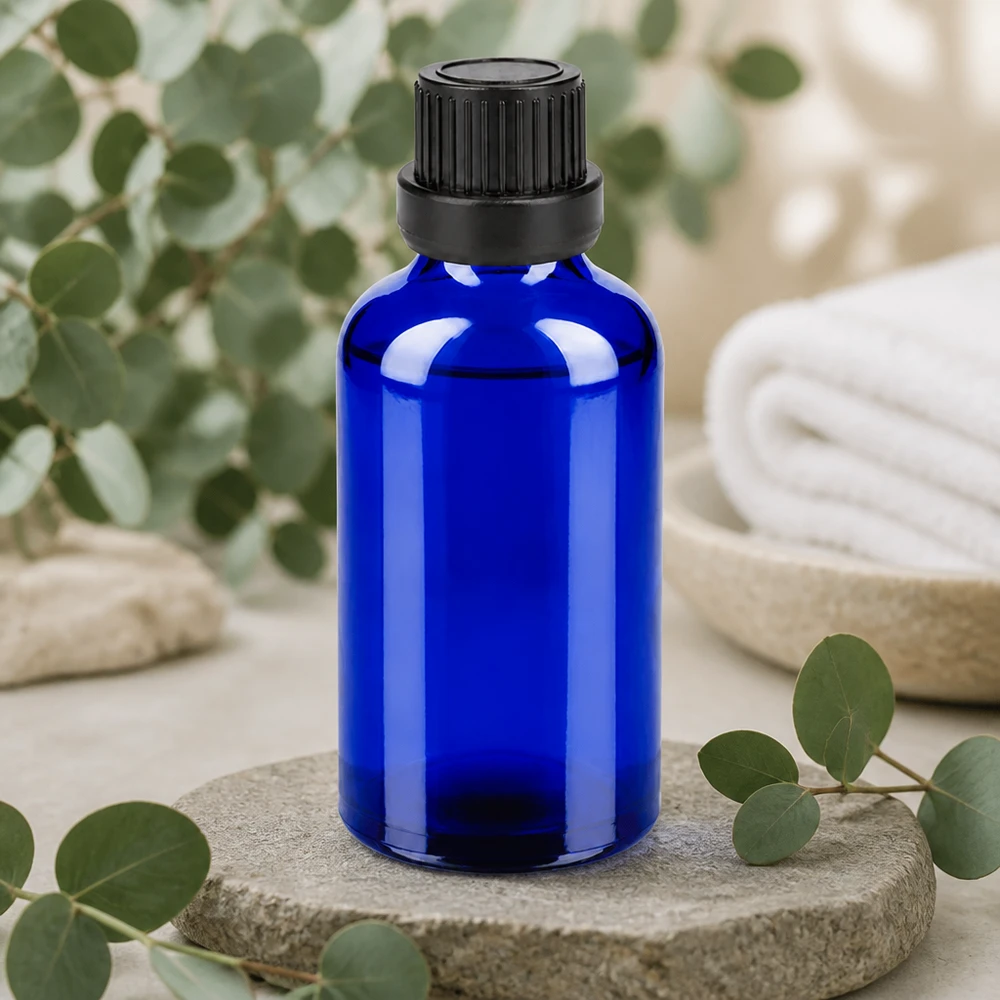 Stilvolle blaue 50ml Glasflasche mit mattschwarzem Verschluss für hochwertige Inhaltsstoffe