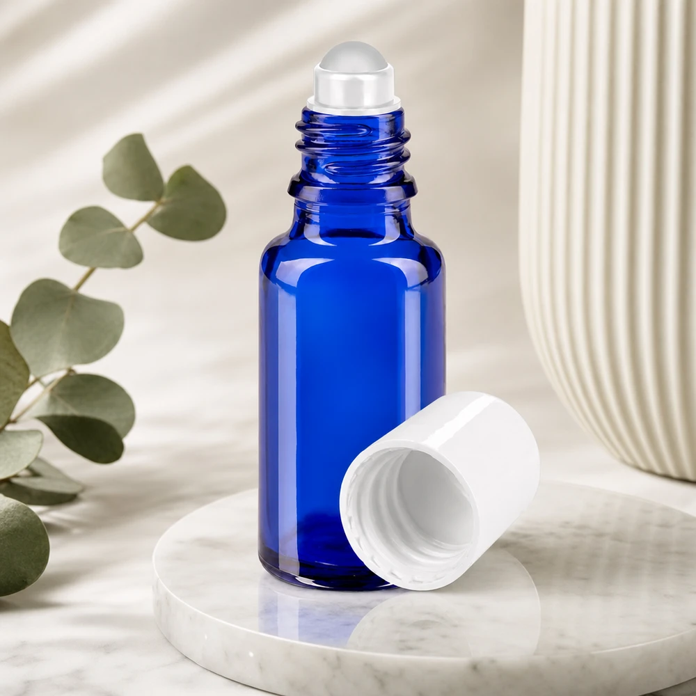 Blaue 20ml Rollflasche aus Apothekenglas mit weißem Deckel für ätherische Öle und Parfum