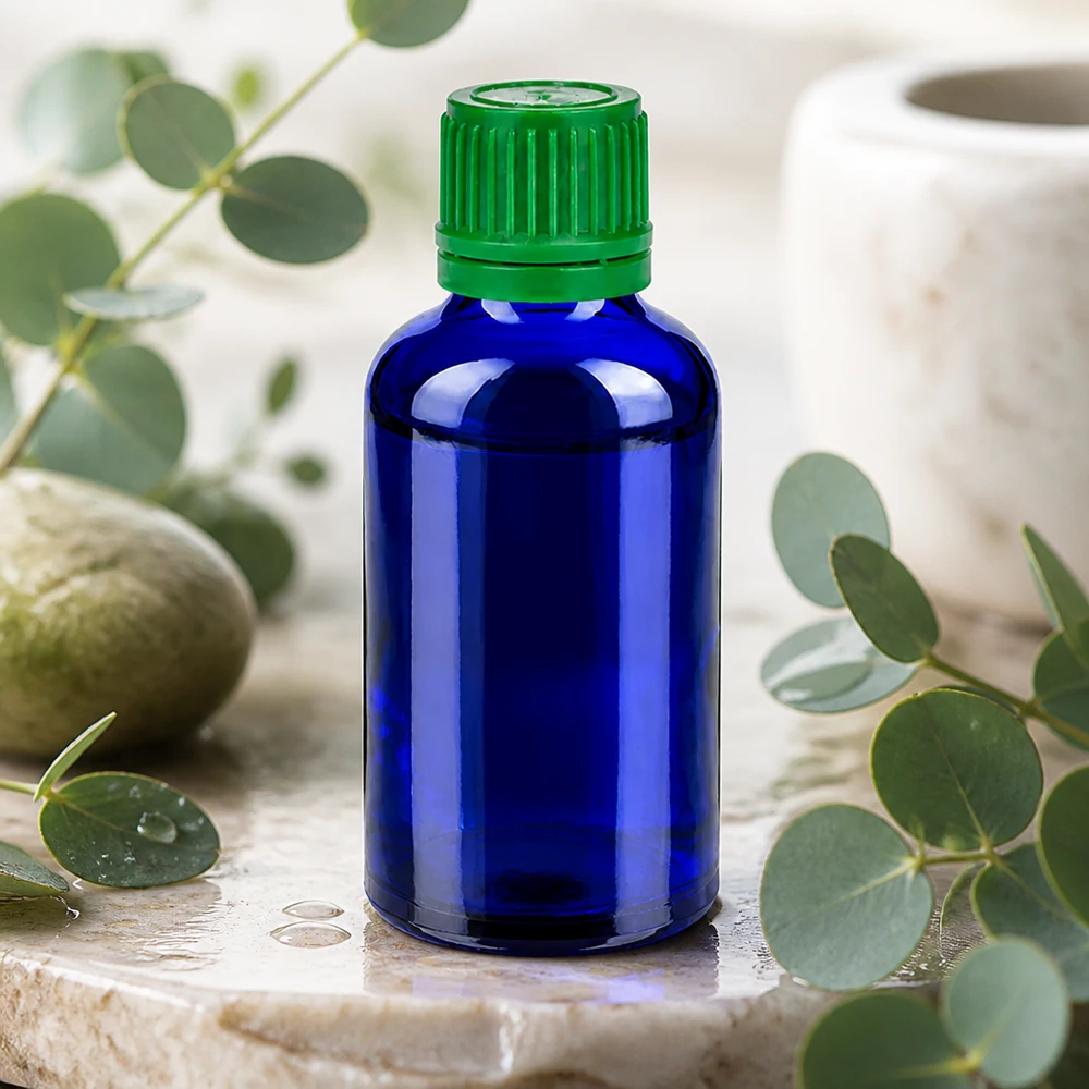 50ml Flasche 11mm Schraubverschluss grün Originalitätsverschluss BlueLine UT18/50 Stilvolle 50ml Glasflasche in tiefem Blau mit kontrastierendem grünen Deckel für Serums und Öle