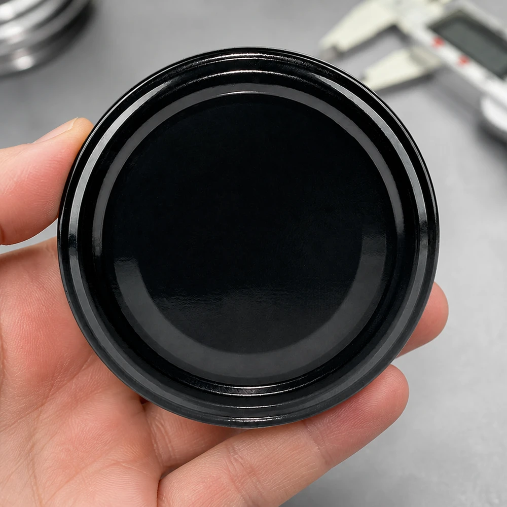 Hochglanz schwarzer TO82 Metallverschluss UNiTWIST BioSeal geprüfte Qualität Produktfoto Nahaufnahme