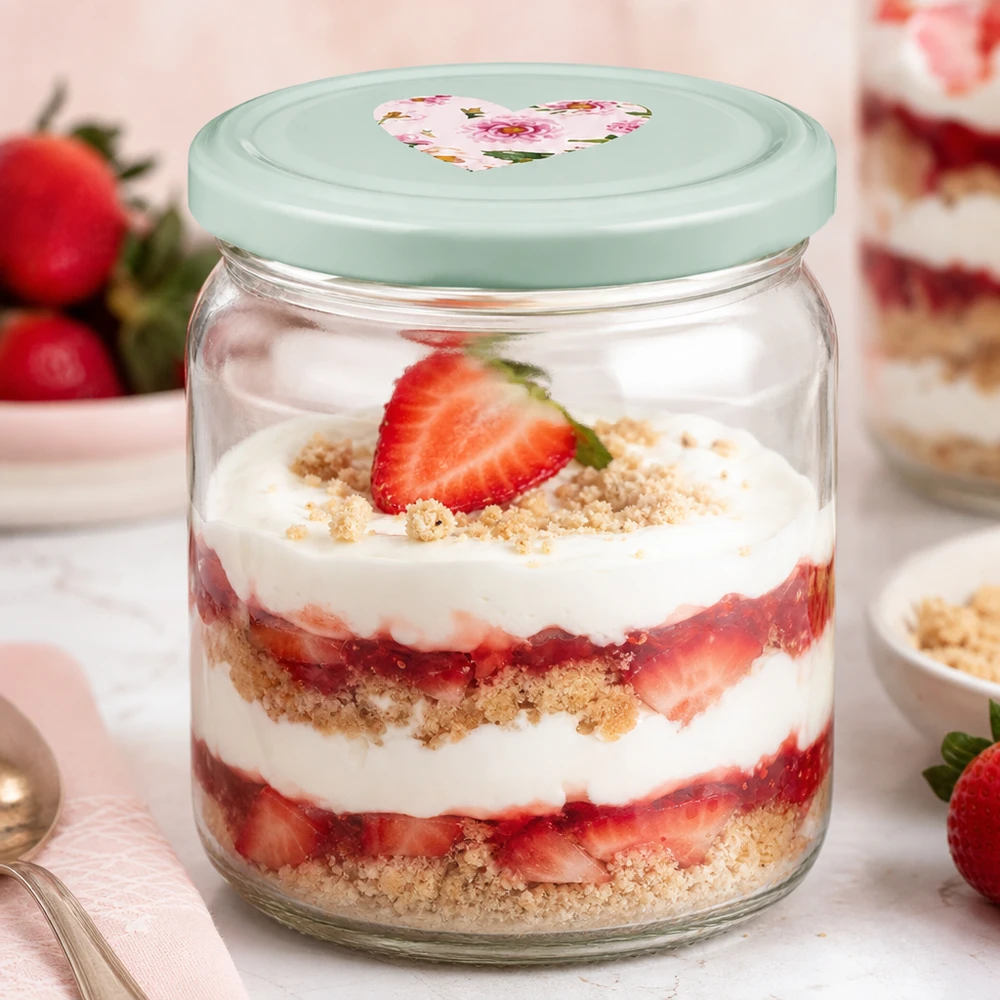 408ml Rundglas mit BasicSeal Deckel Herz mint als Dessertglas für Erdbeertrifle mit Sahne und Keksboden