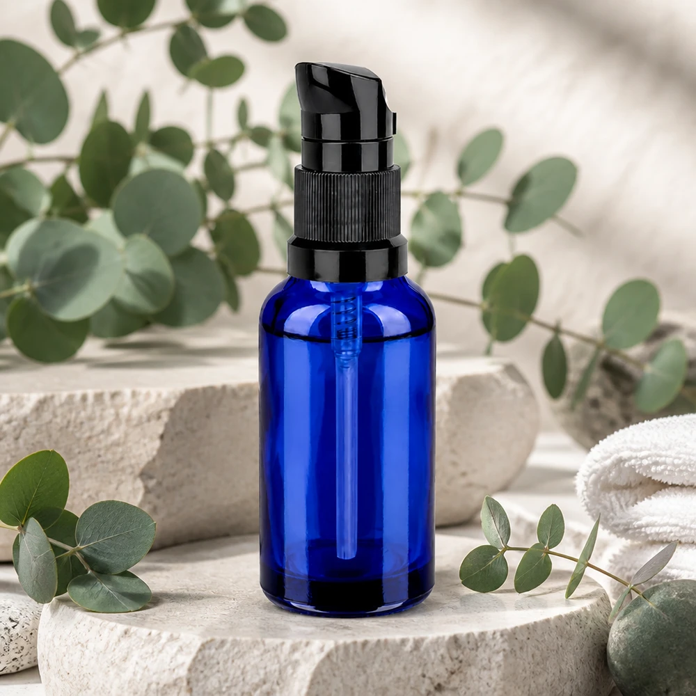 30ml Pumpflasche schwarz Standardverschluss BlueLine UT18/30 Stilvolle blaue 30ml Flasche mit Pumpaufsatz perfekt für Anti-Aging Seren