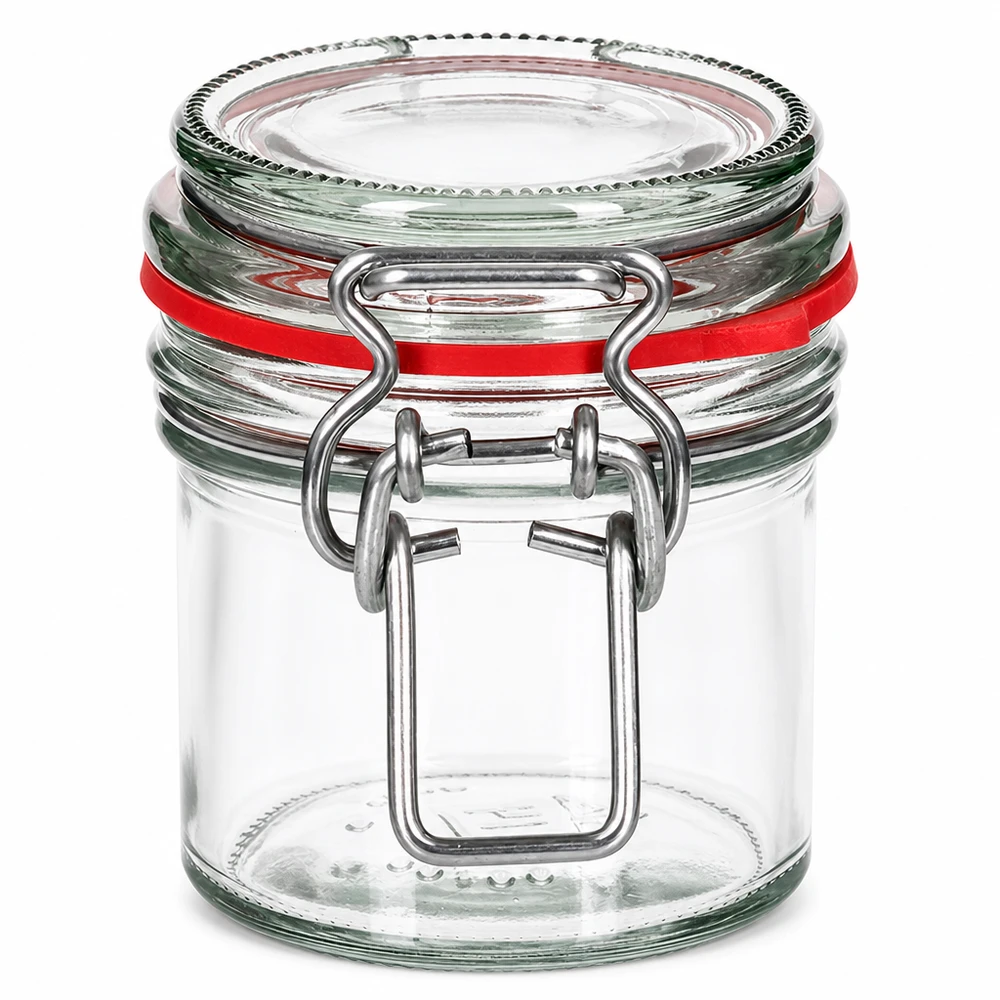 Leeres 135ml Vorratsglas mit Bügelverschluss und roter Gummidichtung aus transparentem Glas auf weißem Hintergrund