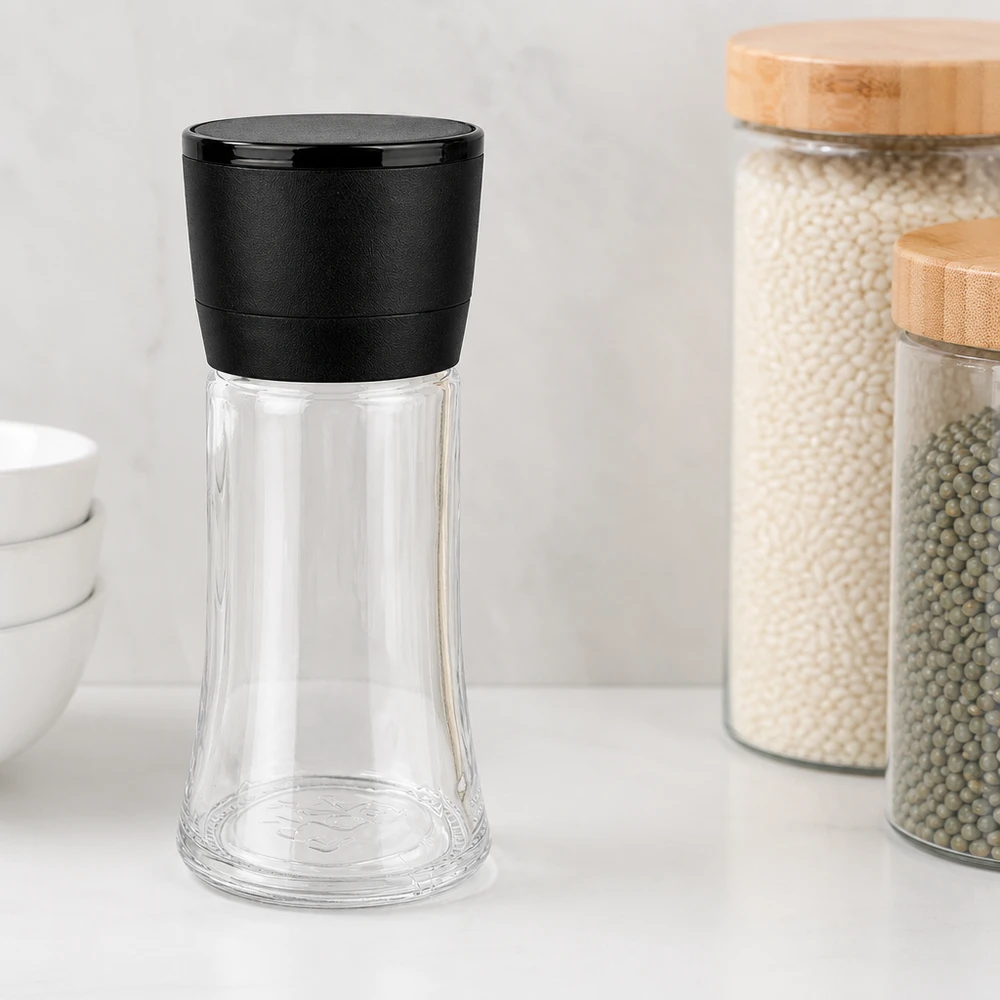 Salz-/Gewürzglas 95ml mit Mühle Vario schwarz Kleine Salzmühle 95ml mit klarem Glaskörper und mattschwarzem Mahlwerk Vario in Küchenumgebung